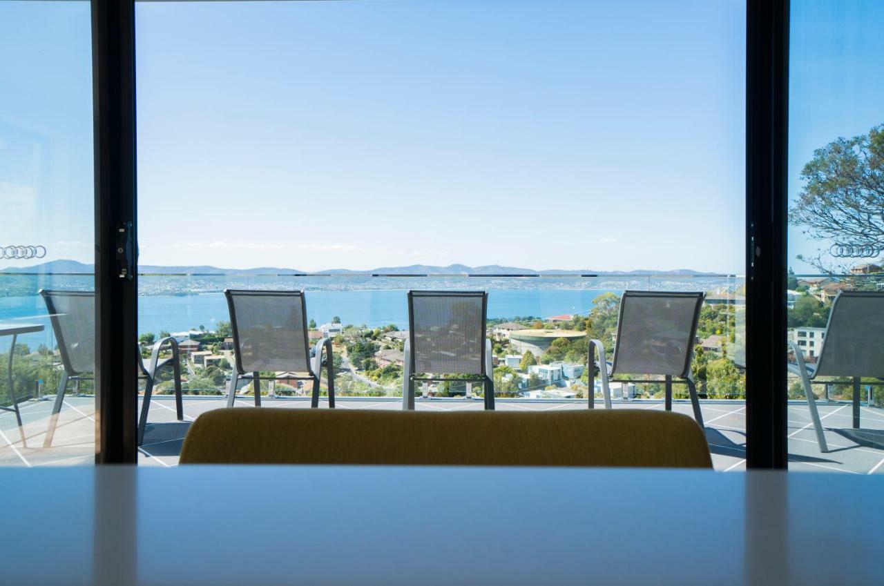 Amazing Sea Views Luxury Guest House Гобарт Екстер'єр фото